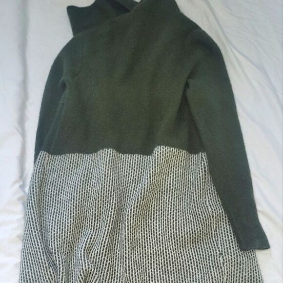 Motto Women's Cardigan - Picture 5 of 5